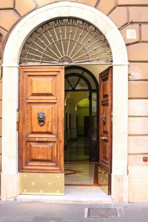 Apartmán La Casa Di Piero In Via Ottaviano Řím Exteriér fotografie